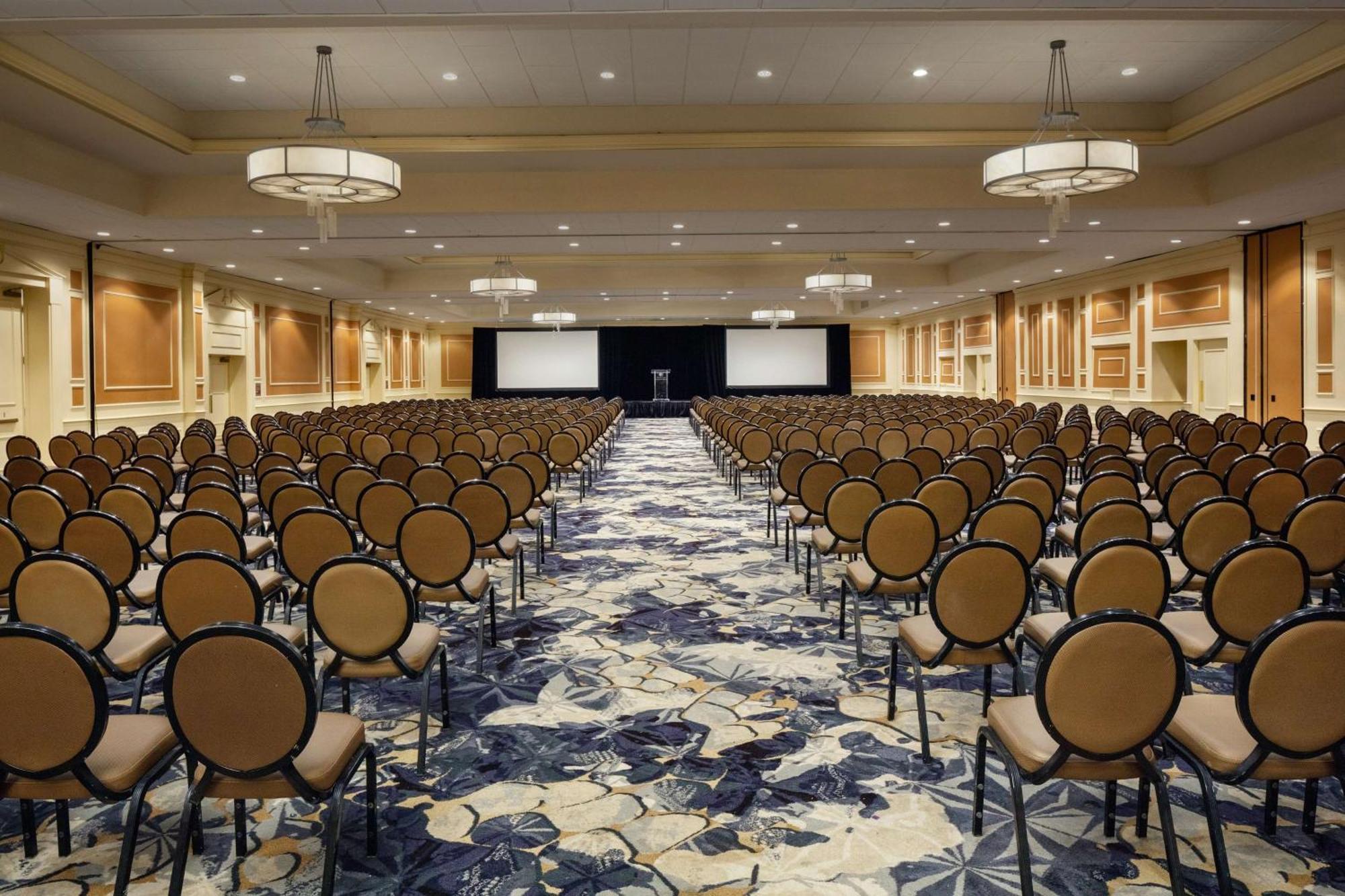 Doubletree Boston North Shore Danvers Exterior photo