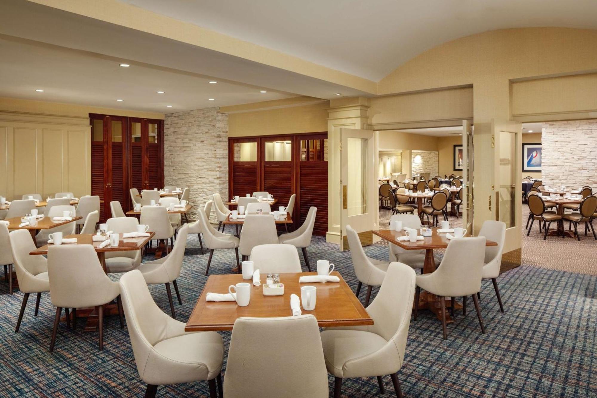 Doubletree Boston North Shore Danvers Exterior photo